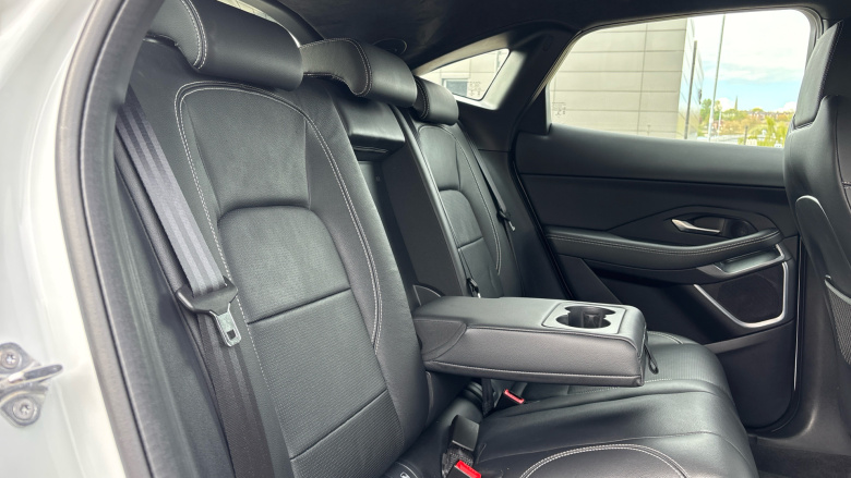 Jaguar E-Pace 2.0 D200 R-Dynamic SE 5dr Auto Diesel Estate